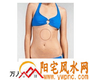 肚脐与胸部之间的胎记 肚脐与胸部之间的胎记