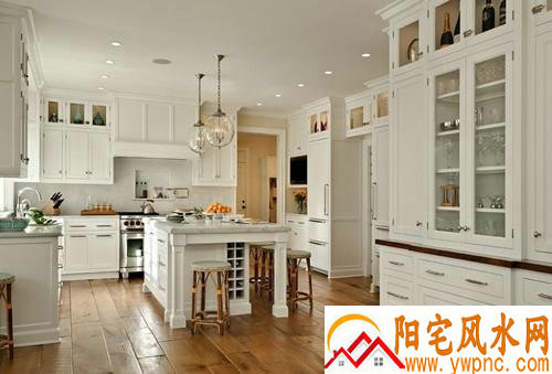 阴险狡诈的八字特征