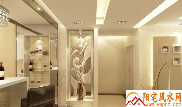 2025年属狗人的全年运势男女1982