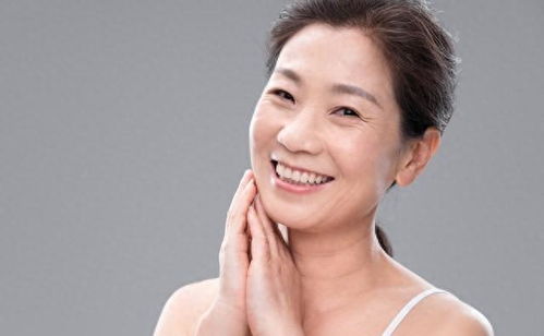 宁静张国荣上海滩沐浴