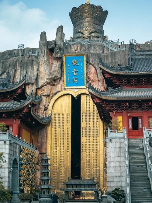 梦中所见马桶溢水现象解析与理解 梦中所见马桶溢水现象解析与理解
