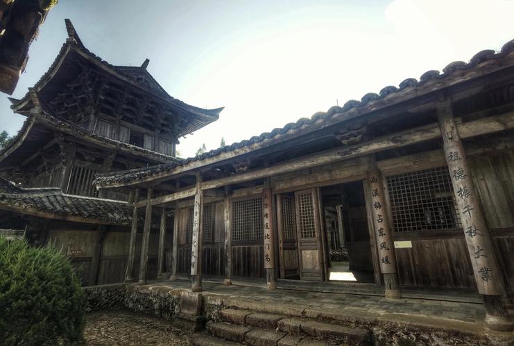 梦遇地震房屋倒塌却安然脱险的象征意义 梦遇地震房屋倒塌却安然脱险的象征意义