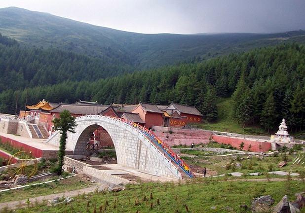 什么物件可以克属龙的人 属龙的人一生中最克谁 什么物件可以克属龙的人 属龙的人一生中最克谁