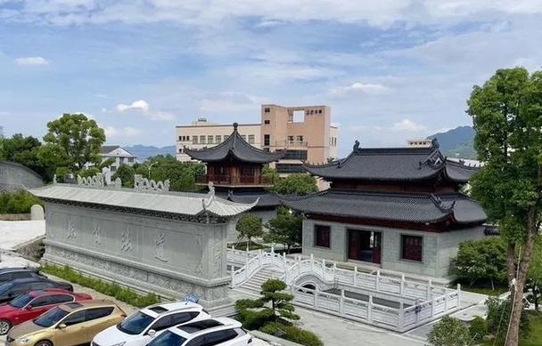 女孩带沁字的名字推荐 用沁字取名的寓意 女孩带沁字的名字推荐 用沁字取名的寓意