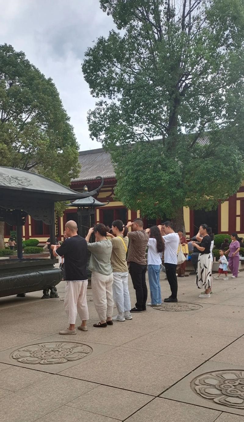 关帝灵签一十八签解签_父母安康无恙吗(关帝灵签一十八签解签父母健在令人吗) 关帝灵签一十八签解签_父母安康无恙吗(关帝灵签一十八签解签父母健在令人吗)