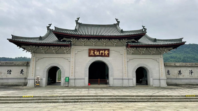 翡翠重工艺吊坠价格 翡翠重工艺吊坠价格