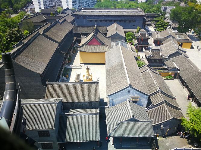 ����������Ե��ʱ�����ִ�� ��ô���Լ���Ե��ʱ��