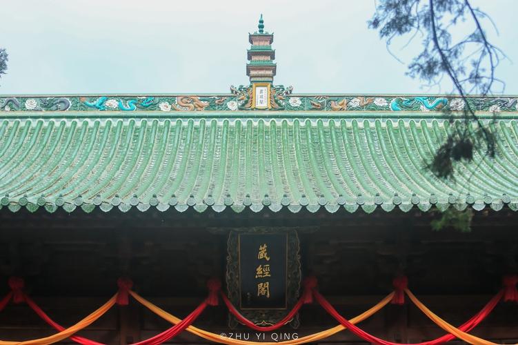 梦见跟老公走散了征兆 女人梦见和老公走散了有什么预