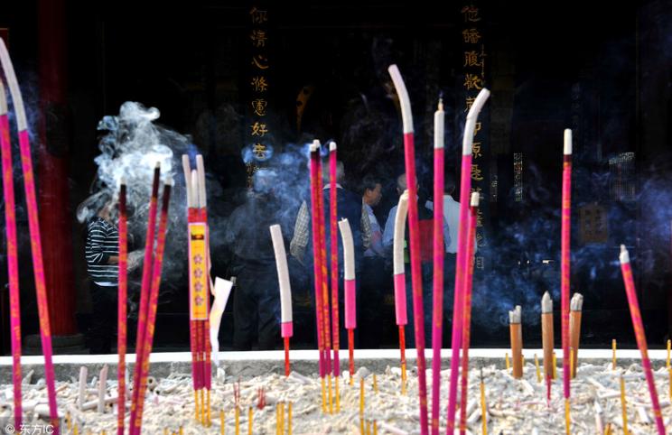 �˹�Ů��������