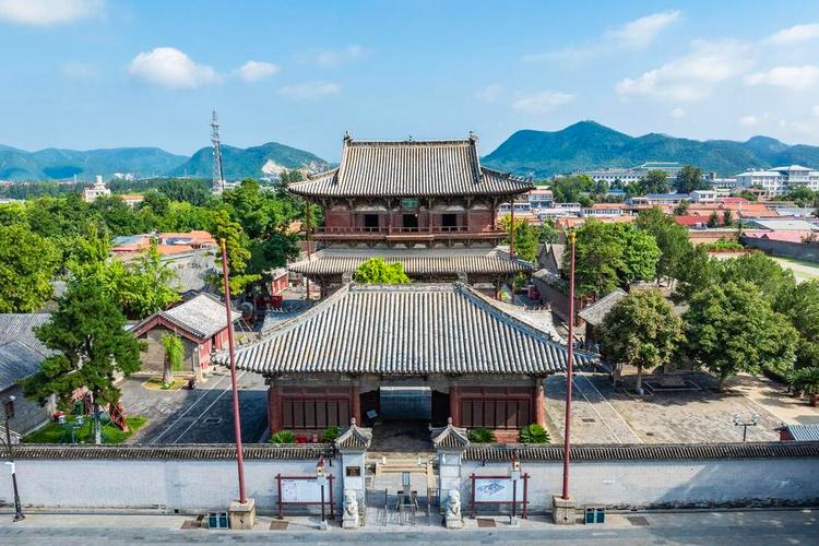 女人梦见暗恋的男人是什么意思 女人梦到暗恋的男生什