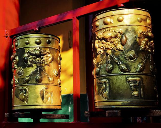 梦现海神含笑预示运势吉凶及其象征意义 梦现海神含笑预示运势吉凶及其象征意义