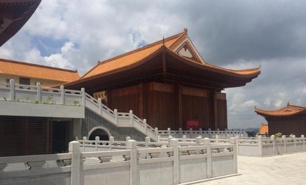 全世界最不差钱的国家 免费领钱都不要 全世界最不差钱的国家 免费领钱都不要